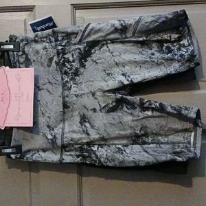 Shorts with breathable fabric